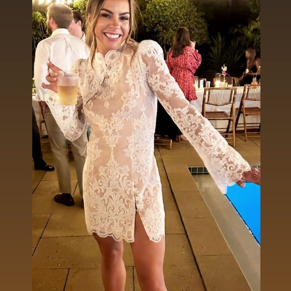 Stone cold fox bridal allure dress!! Beautiful and classic in every way!